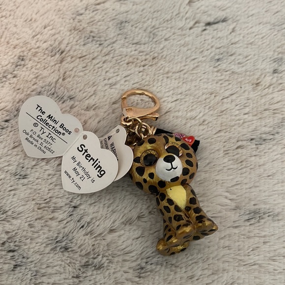 3 beautiful key change or purse charms from TY minis π¦ππ¦. Just to add fun π€© - Picture 10 of 10